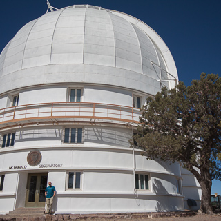 gigant telescope at mcdonald observatory, texas