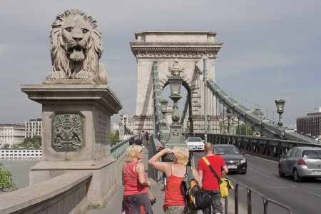 De oudste brug van Boedapest, de Kettingbrug