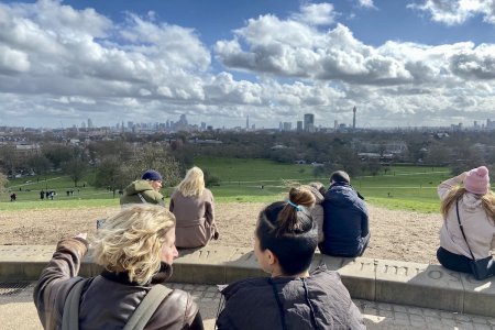 Uitzicht op de skyline van Londen vanaf Primrose Hill