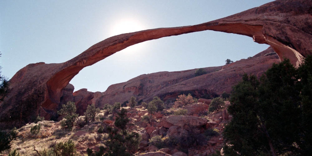 Een van de vele bogen in Arches National Park