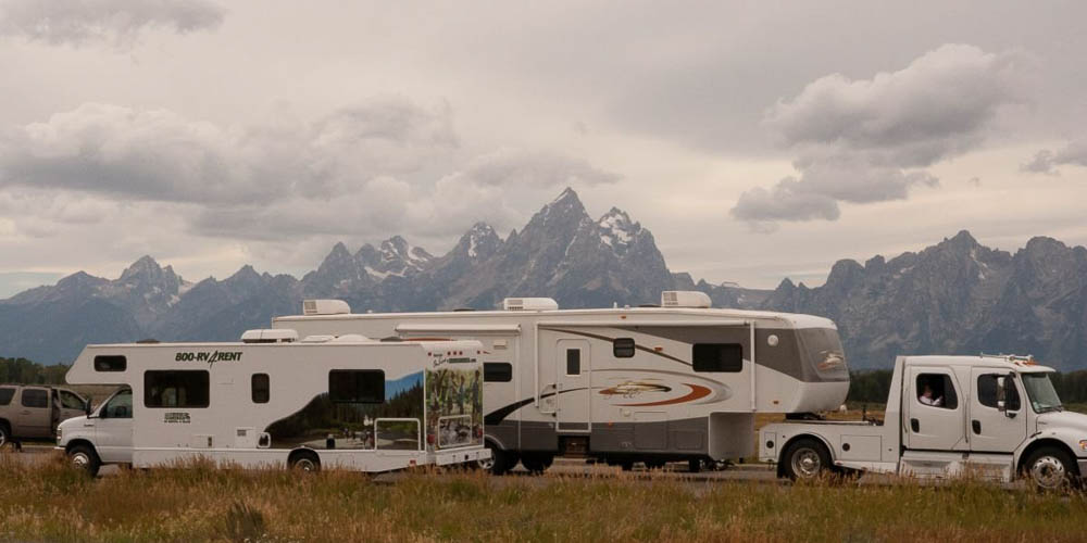 Met z'n vieren in een camper, de kleine dan