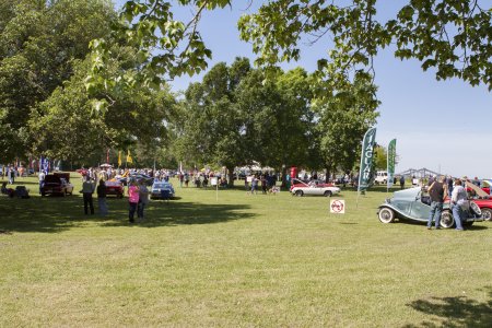 De European car show in Natchez, een mooi evenement in een park aan de rivier 
