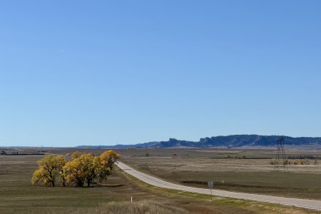We rijden duizenden kilometers op dit soort oneindige wegen