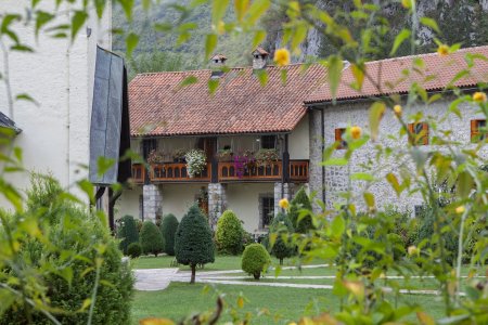 Het Morača klooster is Servisch orthodox