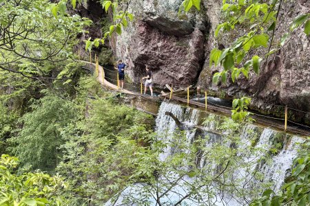 Influencers bij de White Drin waterval