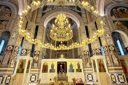 De Church of Sts. Constantine and Helena is pas geopend