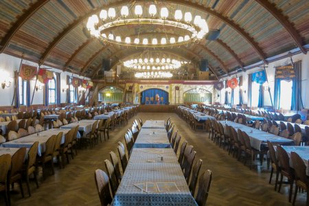 De feestzaal op de zolder van het Hofbrauhaus