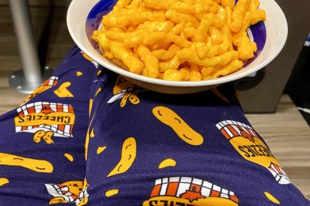 Pat heeft een broek gekocht die z&#039;n chips matched