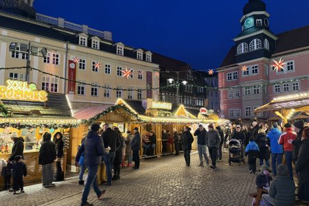 Kerstmarkt op het marktplein van Eisenach