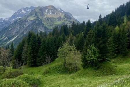Het gondeltje van de berglift in Mittelberg