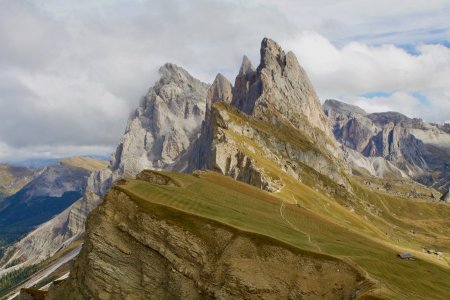 Sedeca is te bereiken met de kabelbaan vanuit St. Ulrich, Ortisei in het Italiaans