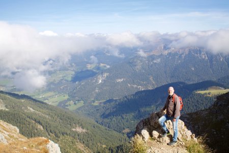 We zitten hier net boven de boomgrens in de Dolomieten