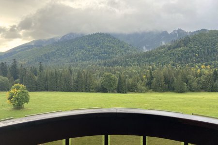 Uitzicht vanaf ons balkon, &#039;s avonds hoorden we herten burlen