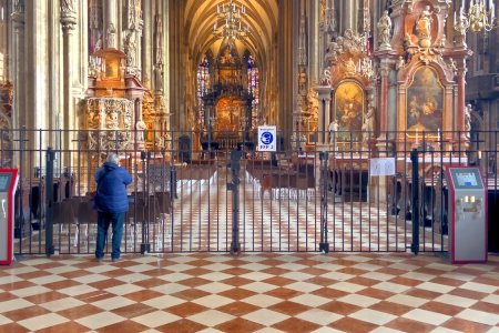 Het interieur van de Stephanskirche