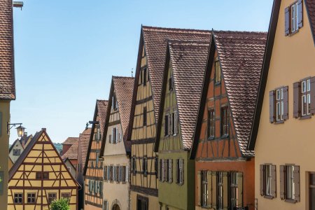 Bijna alle huizen hebben vakwerk in de gevels