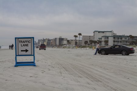 Cool hoor, met de Mustang op het strand van Daytona Beach