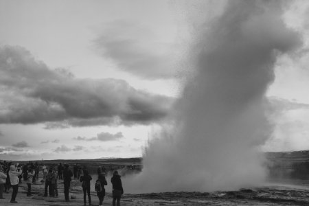 Geysir, zo&#039;n 25 meter hoog