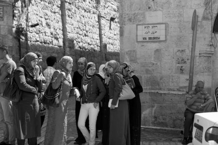 Dames op de Via Dolorosa