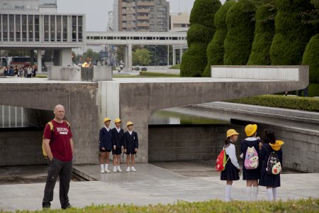 Monument, de vlam word gedooft als alle atoomwapens weg zijn