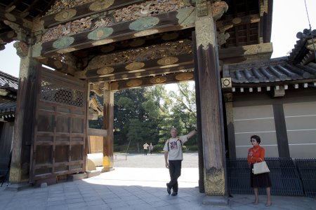 Een poort bij het Nijo-jo kasteel