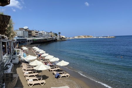 Eigenlijk is er amper strand in het uitgaan gedeelte van Chersonissos