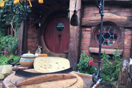 Natuurlijk is Hobbiton zelfvoorzienend met oa een eigen kaasmakerij