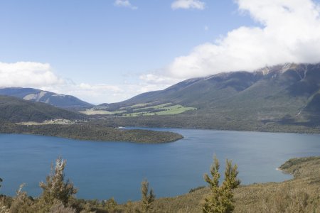 Uitzicht op lake Rotoiti vanaf Mr. Robert