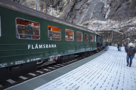 Even stoppen bij Kjosfossen