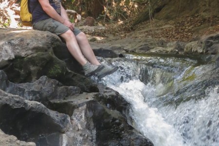 Pat bij de Chorro de las Mozas watervallen