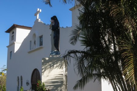 Kerk met Maria in El Valle