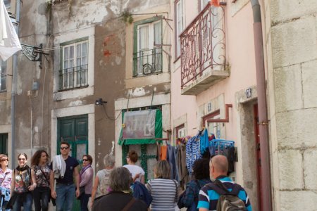 Kleine straatjes bij Castelo de sao Jorge