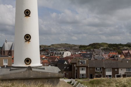 Egmond aan Zee, met de vuurtoren in de voorgrond