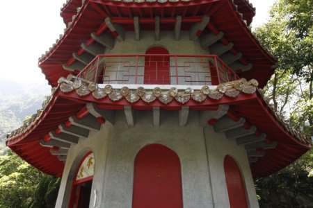 Pagode op een heuvel in de Taroko kloof