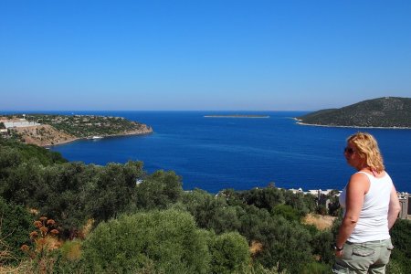 Uitzicht over een baai bij Gundogan, Bodrum Peninsula