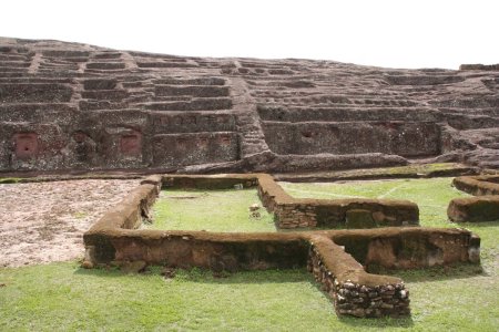 Een van de overblijfselen van het Inca dorp el Fuerte