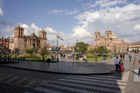 Plaza de Armas, Cuzco, met z&#039;n 2 kathedralen